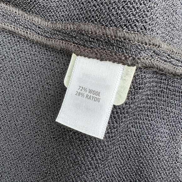 St. John black suit with blazer size 4 and skirt size 6 - Picture 13 of 14